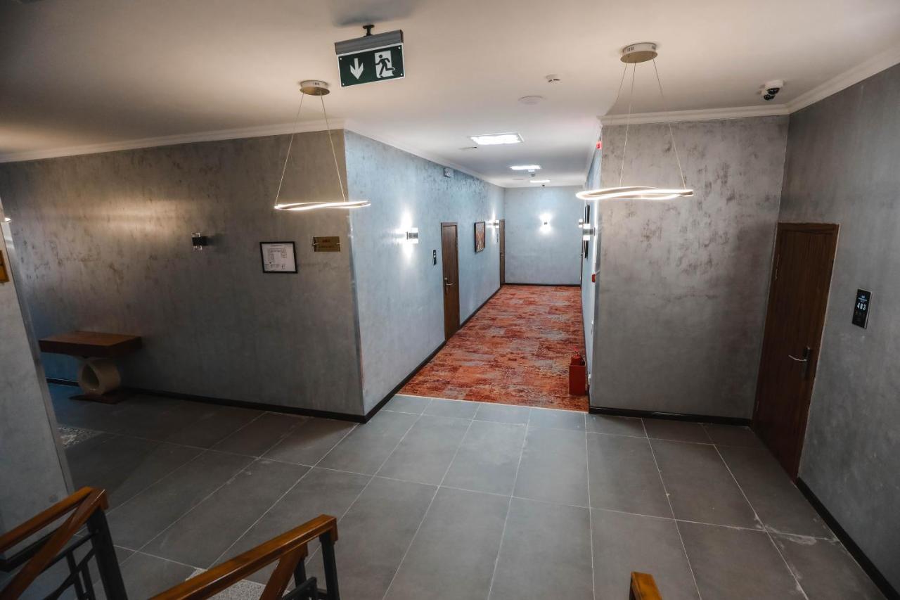 ホテル Infinity Plaza Block 1 Atyraū エクステリア 写真